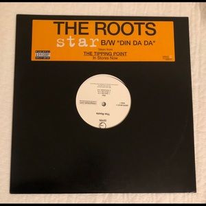 The roots star B/W “DIN DA DA”